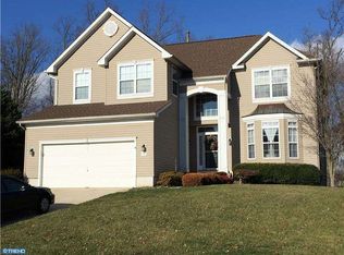 35 Creekwood Dr, Bordentown, NJ 08505