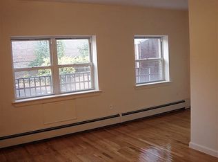 2520 Crescent St APT 1C, Astoria, NY 11102