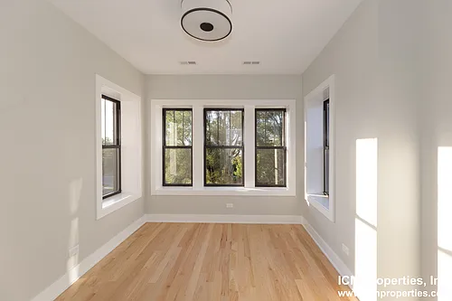 2453 W Logan Blvd #33 Photo 1