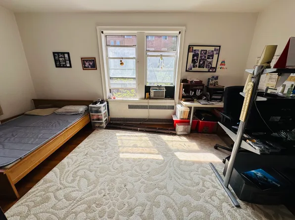 111-39 76th Road image 11 of 16