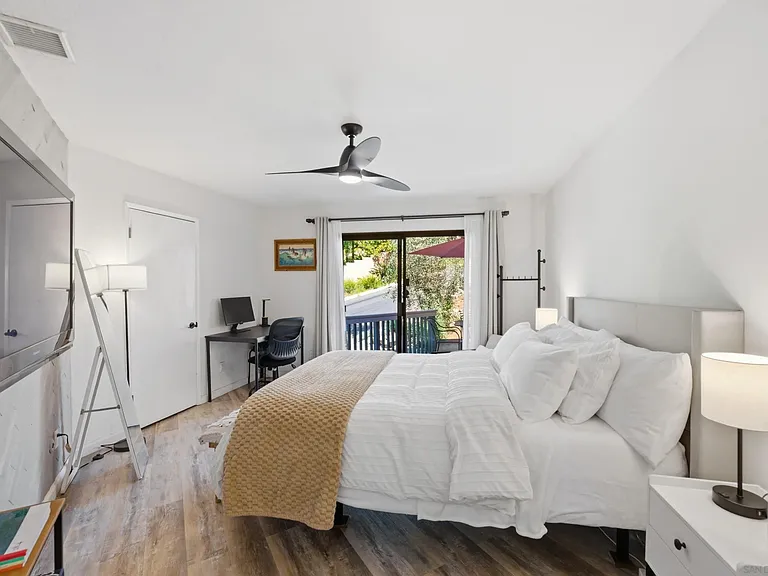 1539 San Miguel Ave — Photo 39