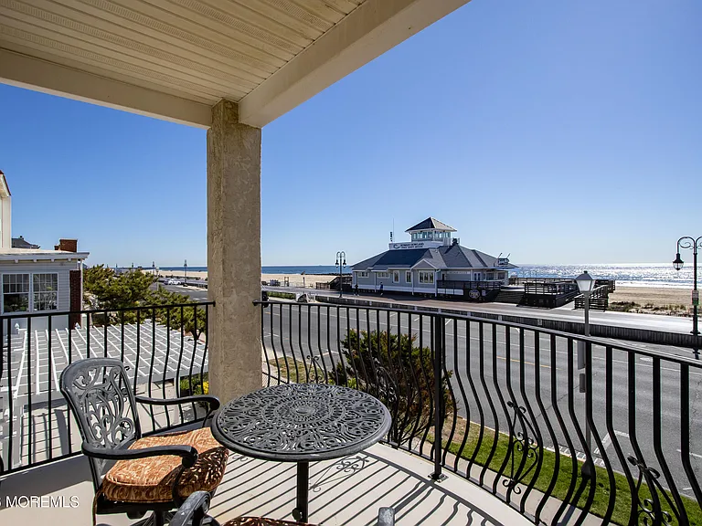 1007 Ocean Ave — Photo 13