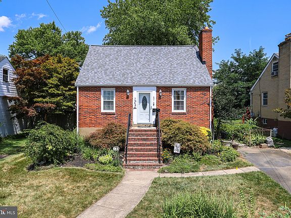4th image of 6514 Cedar Ln