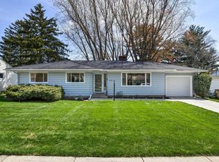 633 Anthony Ln, Madison, WI 53711
