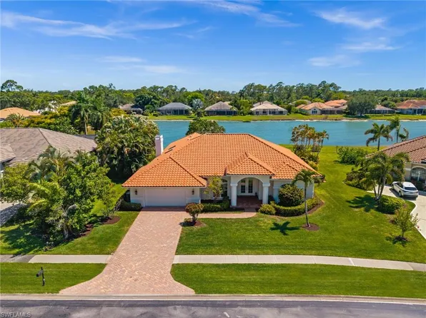 2092 Imperial CIR, NAPLES, FL 34110