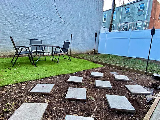 Rented by Compass | media 9