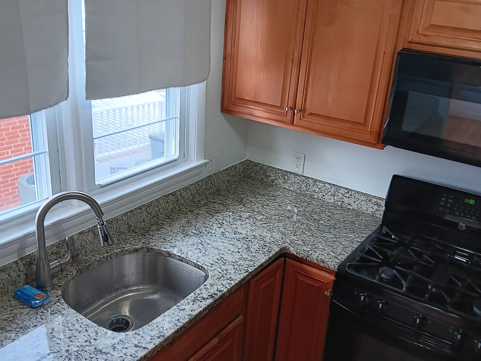 3 bed, 1800 sqft, $3,400 — Photo 3