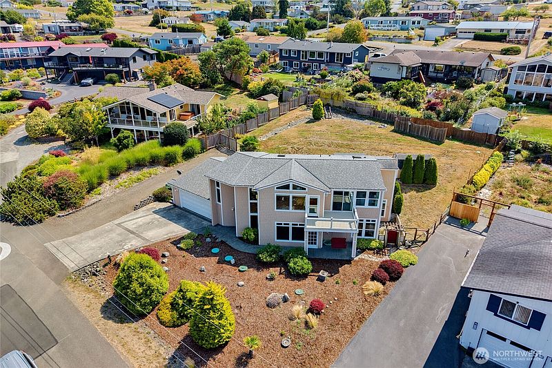 3rd image of 274 Colman Drive