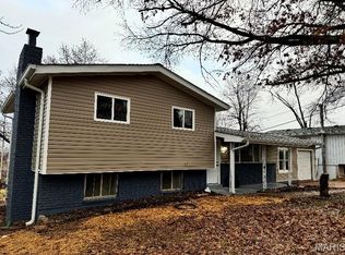 2836 Harmony Ridge Dr, Arnold, MO 63010