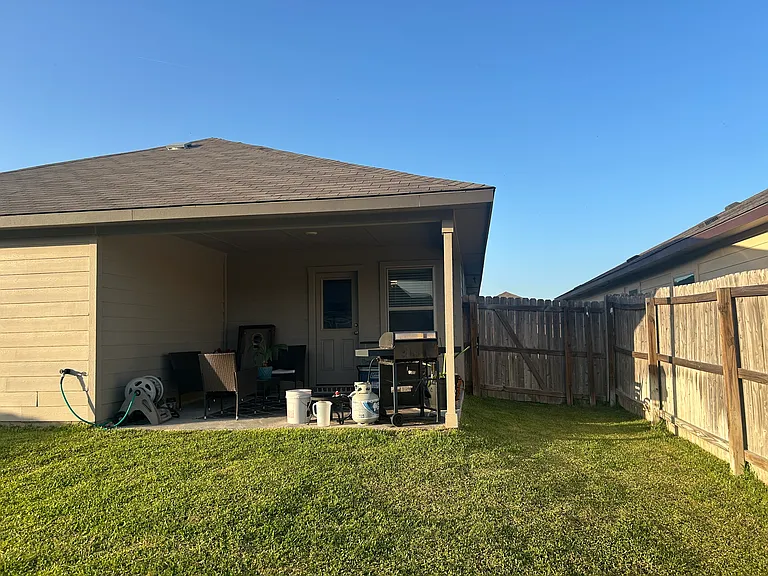 5241 Montague Loop — Photo 17