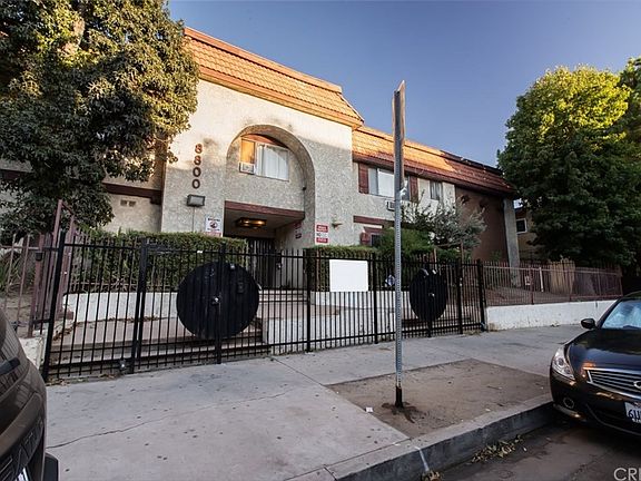 2nd image of 8800 Cedros Ave APT 125