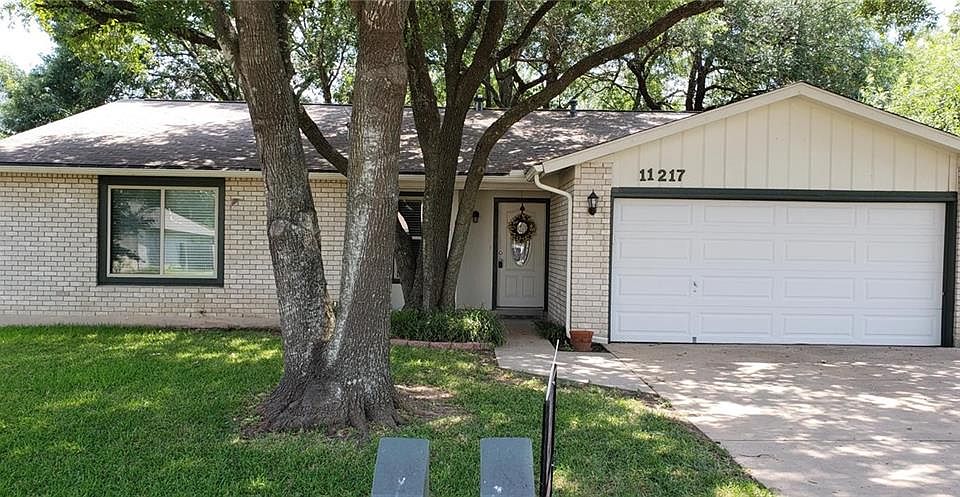 1st image of 11217 Applewood Dr