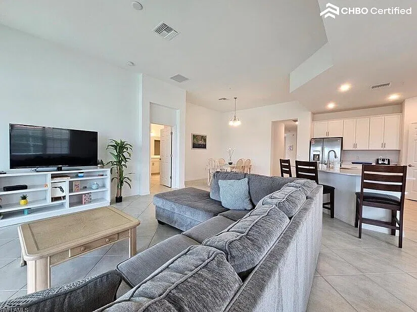 12051 Santaluz Dr #201