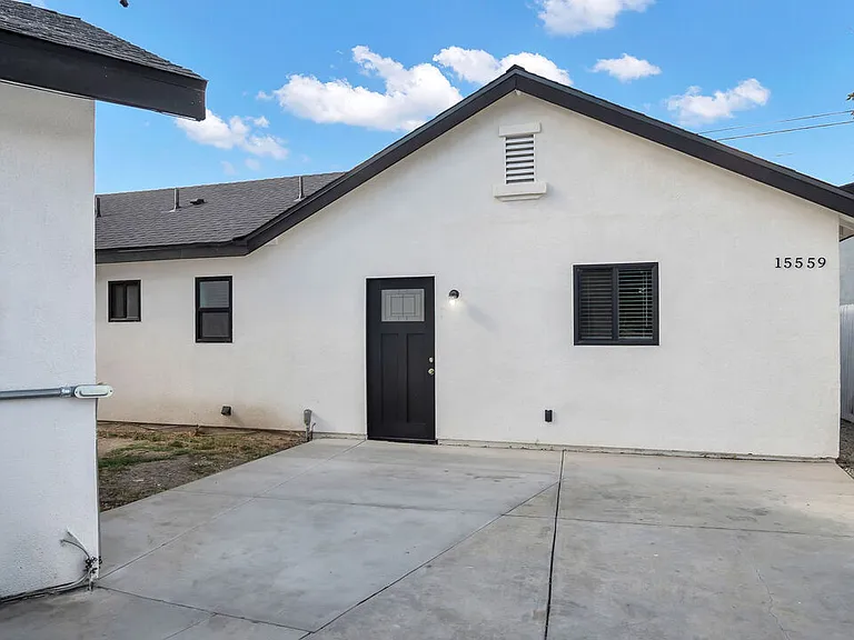 15559 Three Palms St — Photo 2