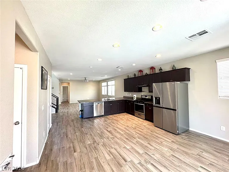43 Heathrow Lake Ave — Photo 7