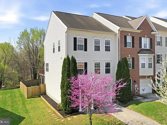 4th image of 152 Raphael Ct