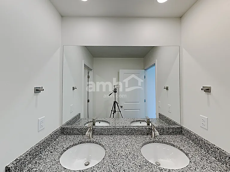 2701 W 3400 S — Photo 12