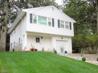 35 Cherokee Ave, Rockaway, NJ 07866