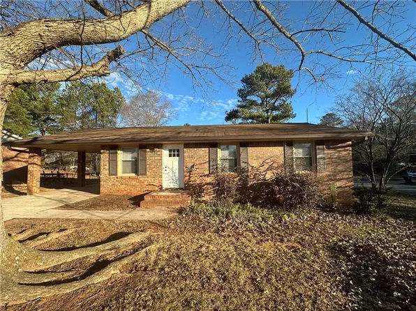 1901 Amberwood Ct, Griffin, GA 30223