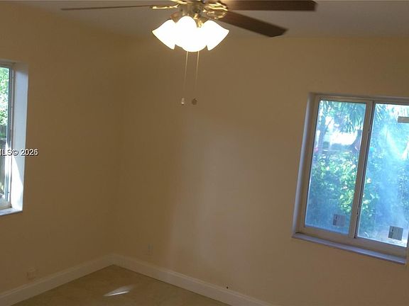 3rd image of 1926 Rodman St #1