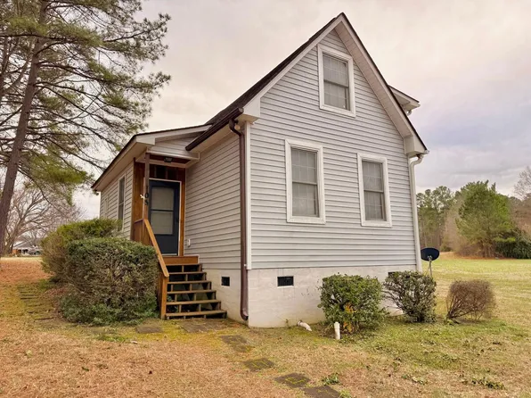 105 Quail Springs Ct, South Hill, VA 23970