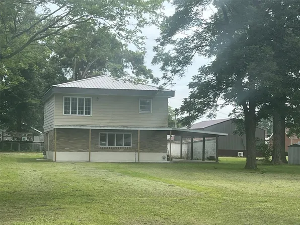 27936 Ash St, Bell City, MO 63735