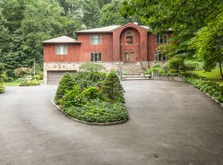 160 Old Jackson Ave, Scarsdale, NY 10583