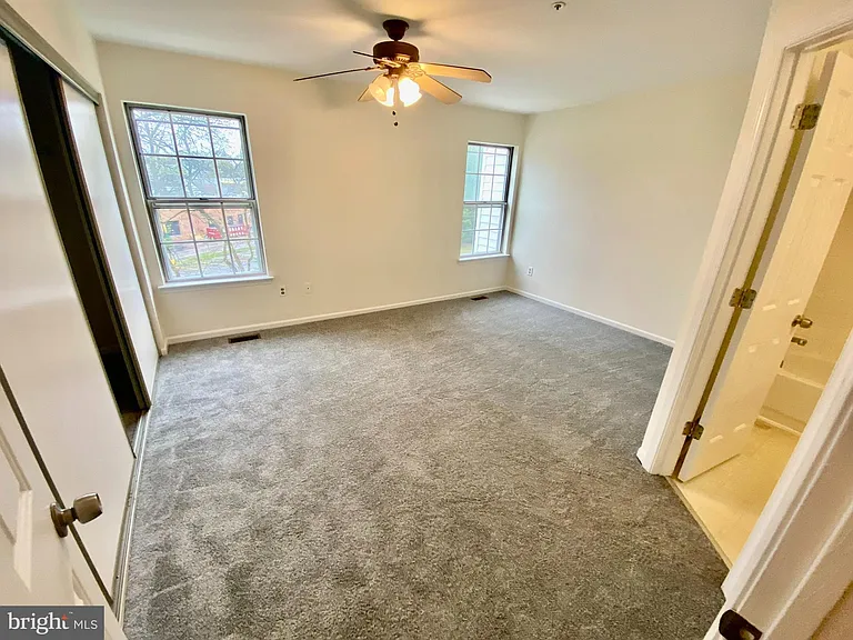 1468 Nestlewood Ct — Photo 11