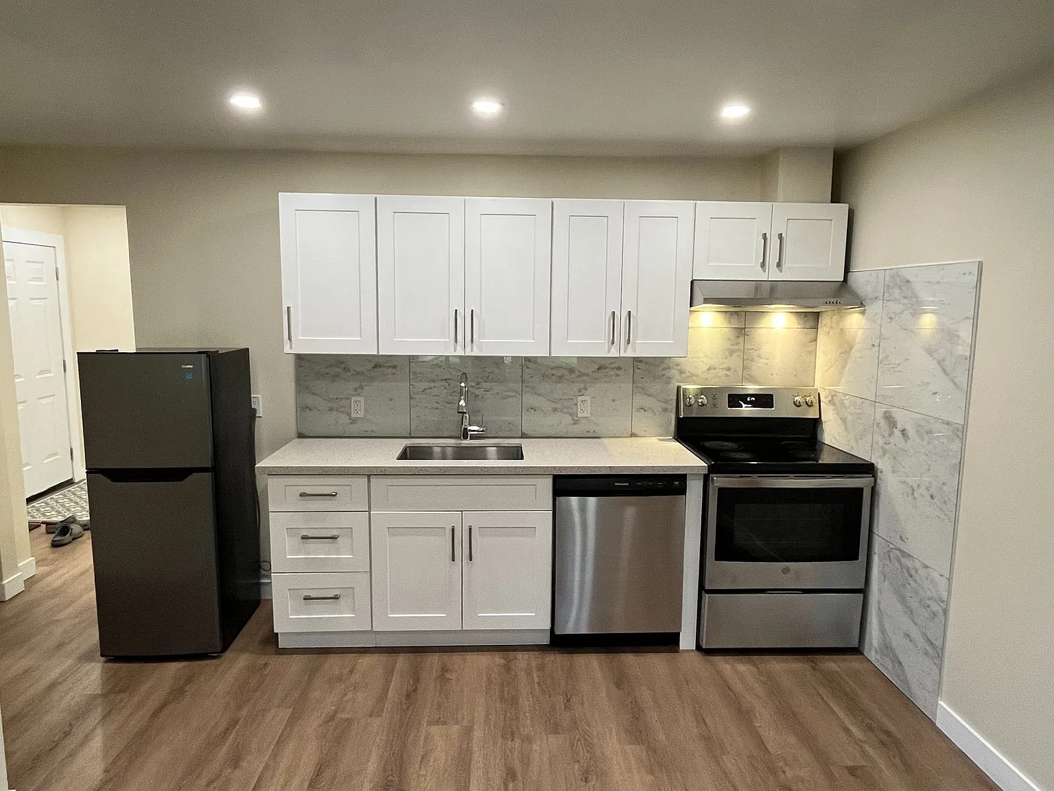 1 bed, $2,200 — Photo 4