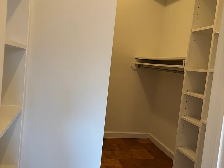 The Chalet Apartments — Photo 79
