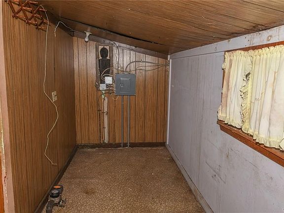 5th image of 57 Hagen Ave