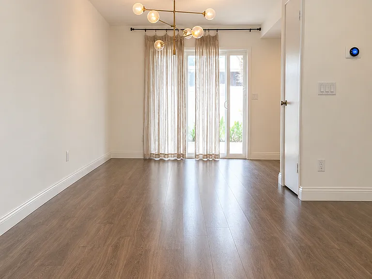 Conejo View Dr — Photo 2