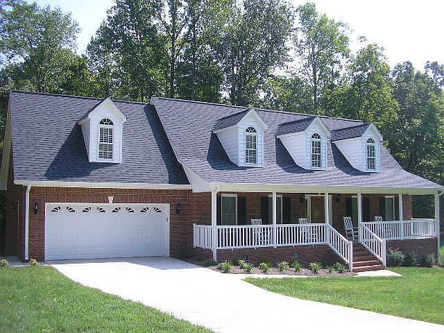 1344 Ridgewood Circle