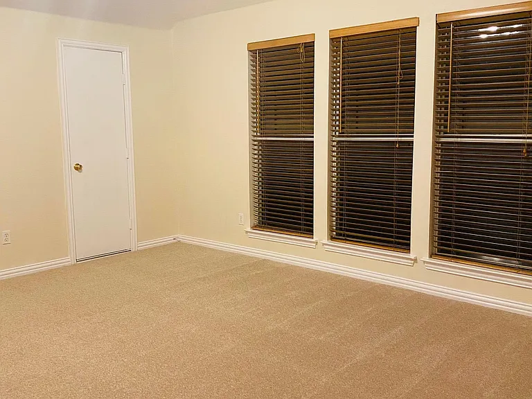411 Mainsail Dr — Photo 24