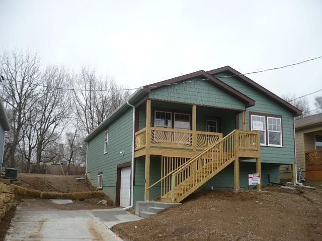 1st image of 2119 39th St