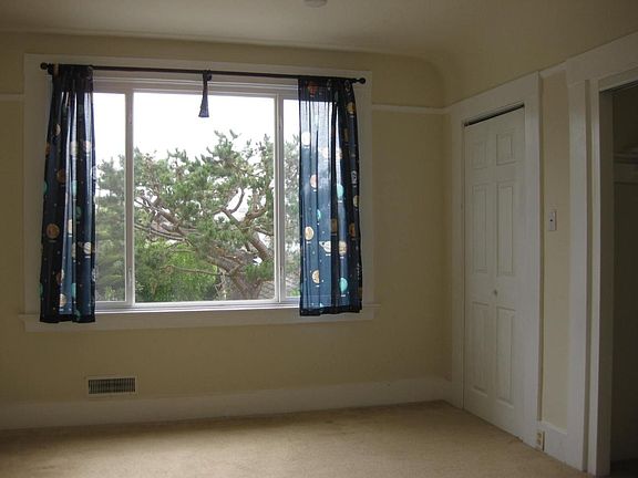 5th image of 2418 23rd Ave