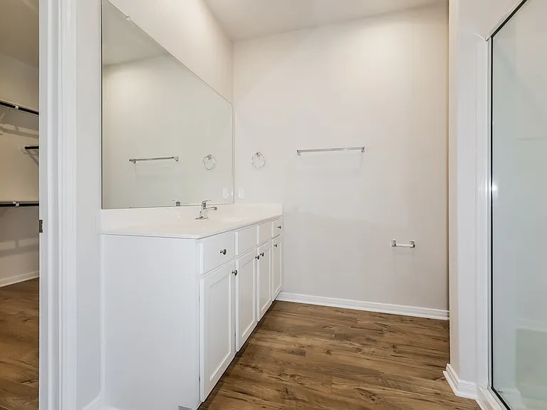 16430 Honeysuckle Hill Dr — Photo 12