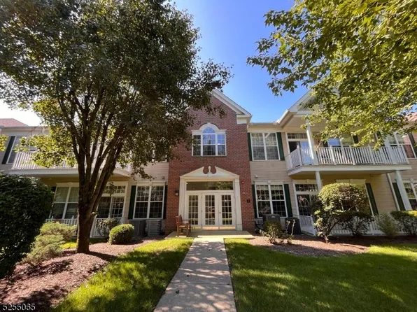 1105 Four Seasons Dr, Wayne Twp., NJ 07470