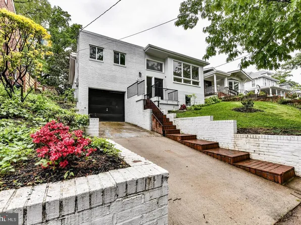 2013 Franklin St NE, Washington, DC 20018