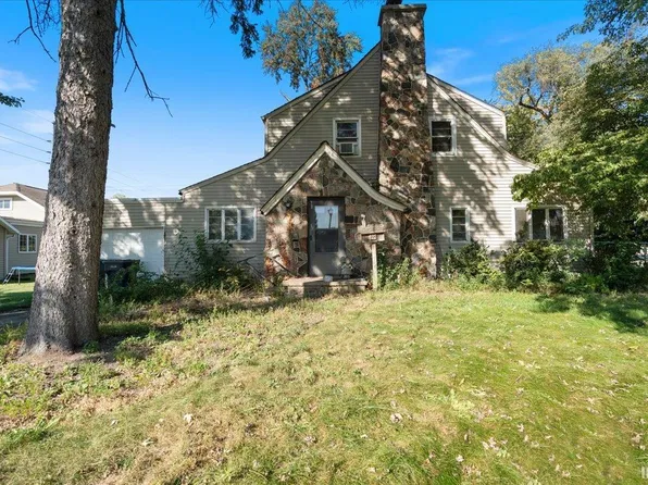 2005 E Market St, Warsaw, IN 46580