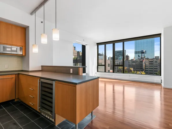 505 Greenwich Street image 1 of 11