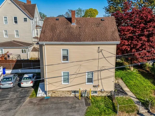 64 Buckley St, Fall River, MA 02723