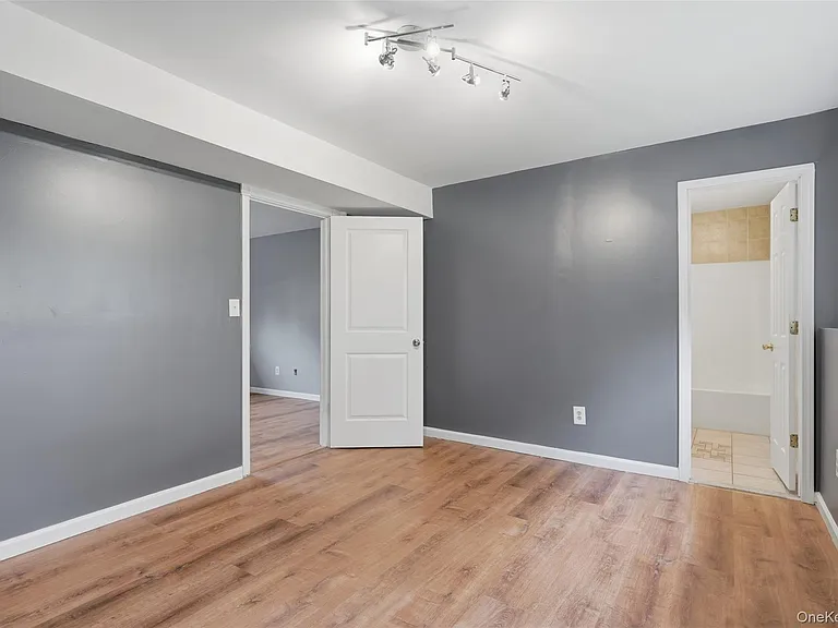 17 Watkins Dr — Photo 19