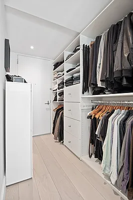 Rented by Compass | media 13