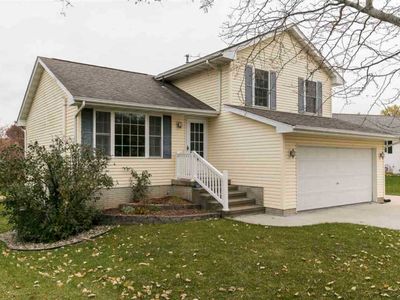 244 Alan Ave SW, Swisher, IA, 52338