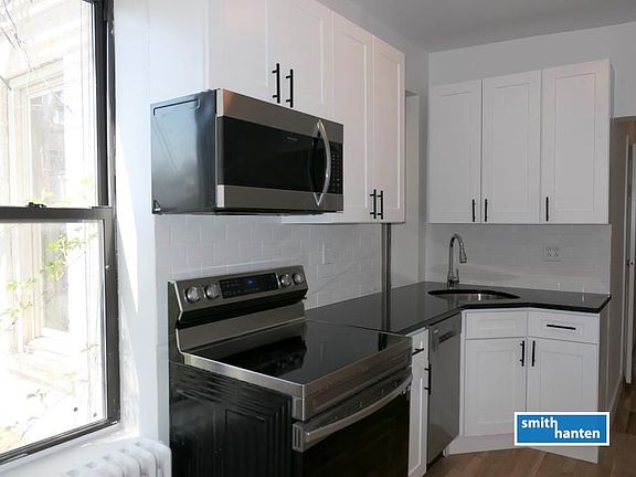 3rd image of 120 1st Pl APT 3A