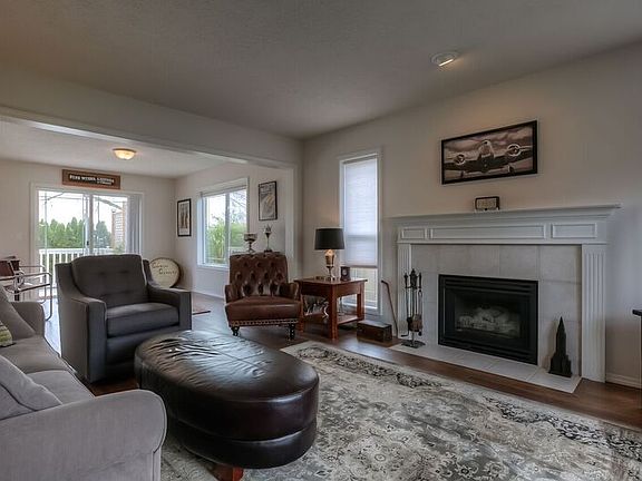 5th image of 524 Tower Dr NW