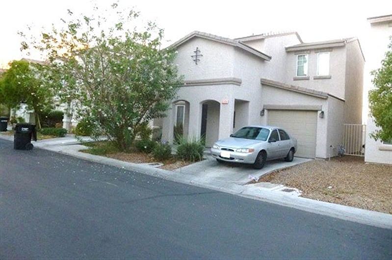 2nd image of 2083 Tierra Del Verde St