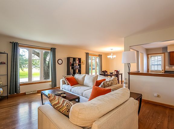5th image of 1022 Hinsbrook Ave