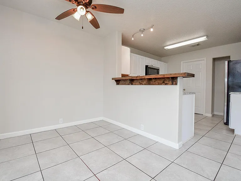 19735 Eagle Canyon Way — Photo 9